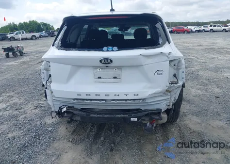 2021 Kia Sorento Lx из США, поврежденный, VIN 5XYRG4LC6MG022343